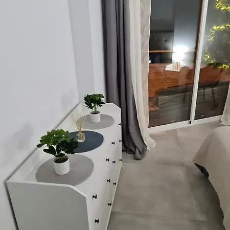 Apartamento Calypso Apartment *